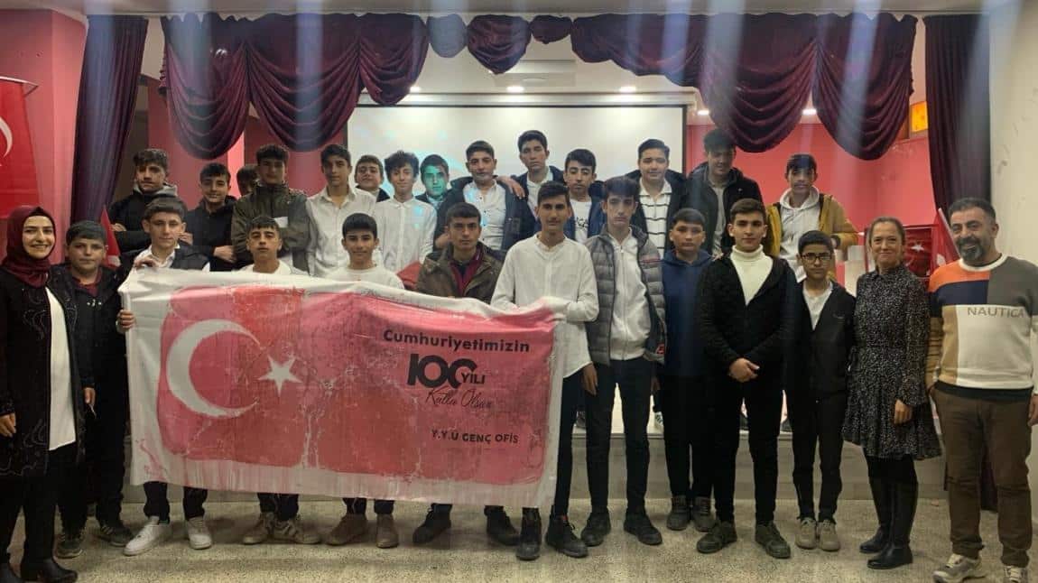 Okulumuzda 12 Mart İstiklal Marşı'nın Kabulü ve Mehmet Akif ERSOY'u Anma Programı Gerçekleştirildi. 